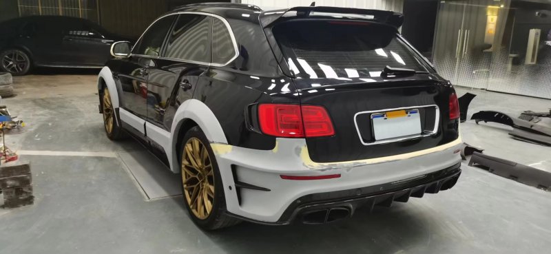 Bentayga Mansori Body Kits for  Excellent Quality Fast Delivery Dry Carbon Fiber Front Lip Side Skirt Rear Diffuser Hood
